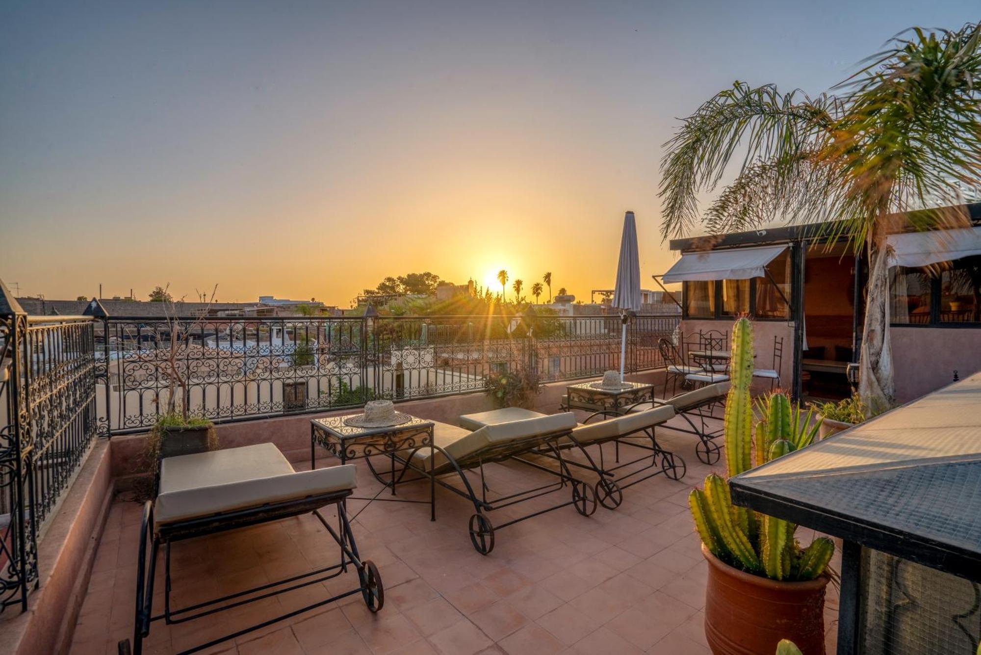 Riad Dar Ennakhla Marrakesh Exterior photo
