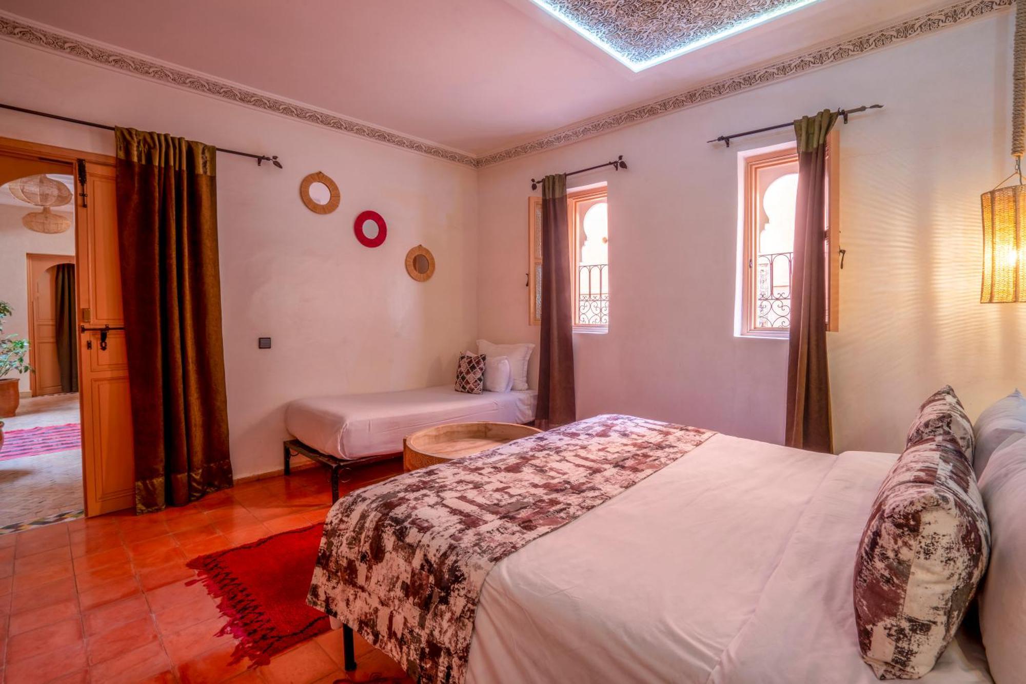 Riad Dar Ennakhla Marrakesh Exterior photo